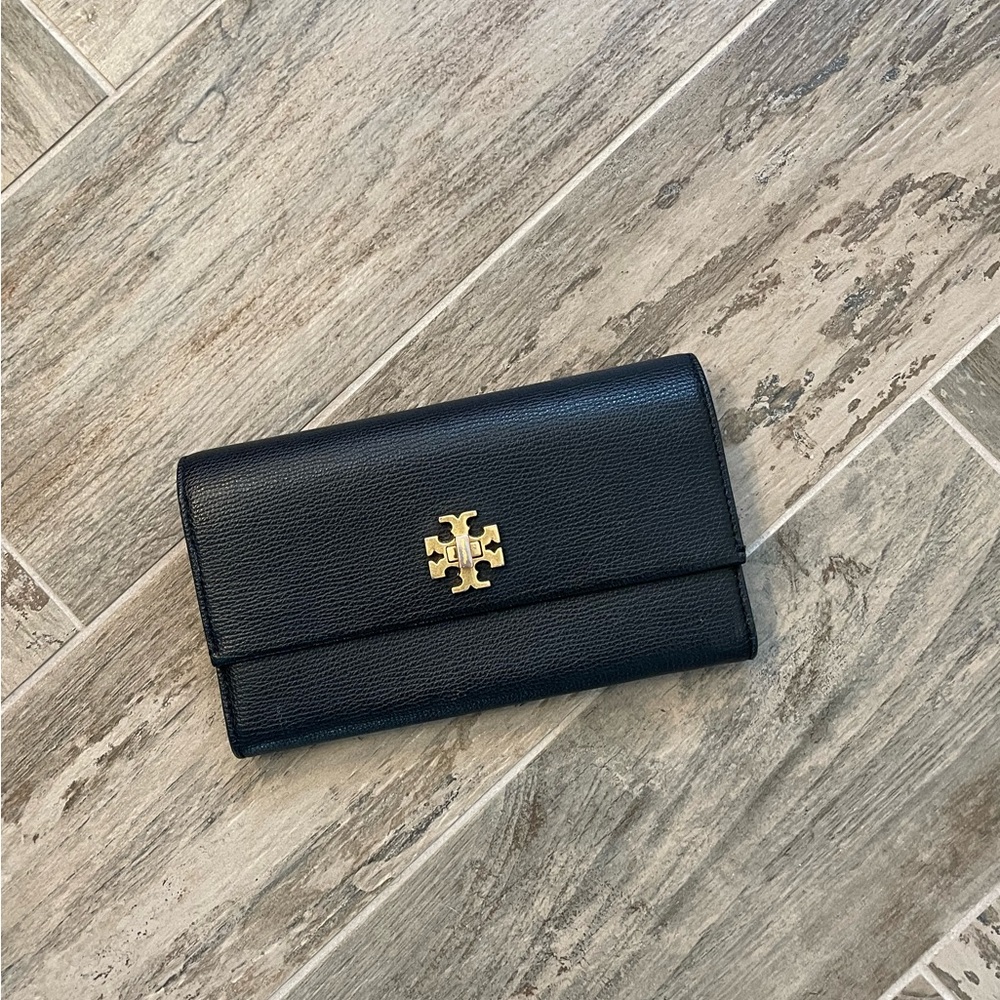 Tory Burch Envelope Wallet